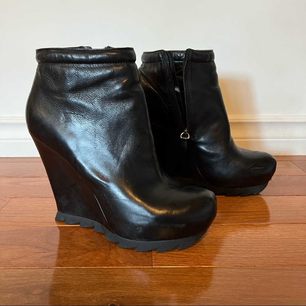 Camilla Skovgaard wedge ankle boot size 39